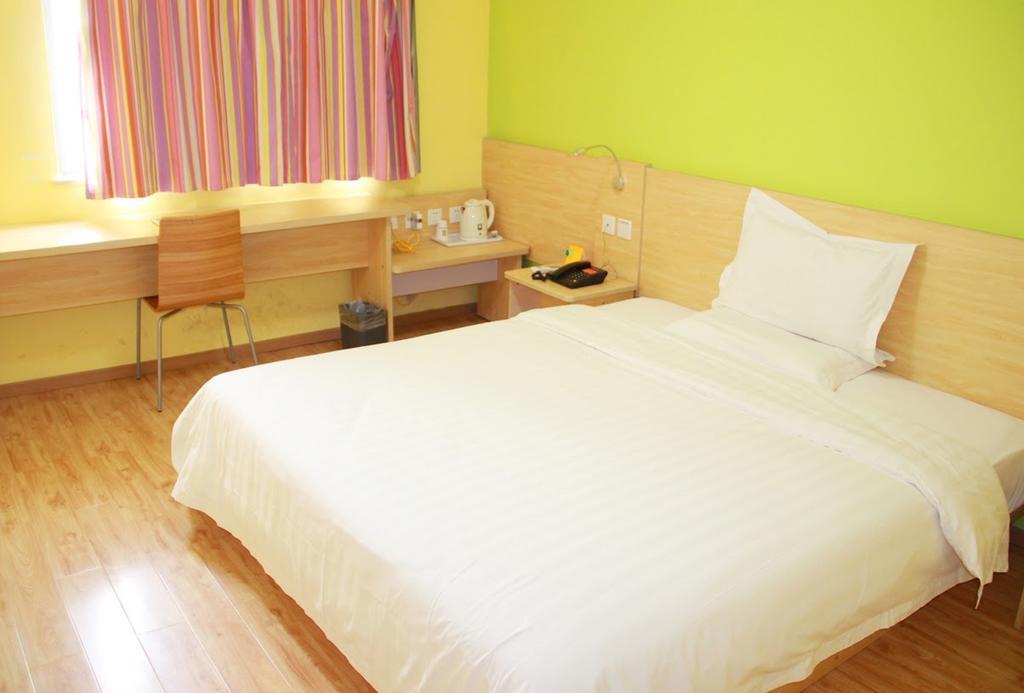 7Days Inn Jiangmen Peng Jiang Qiao North Zewnętrze zdjęcie
